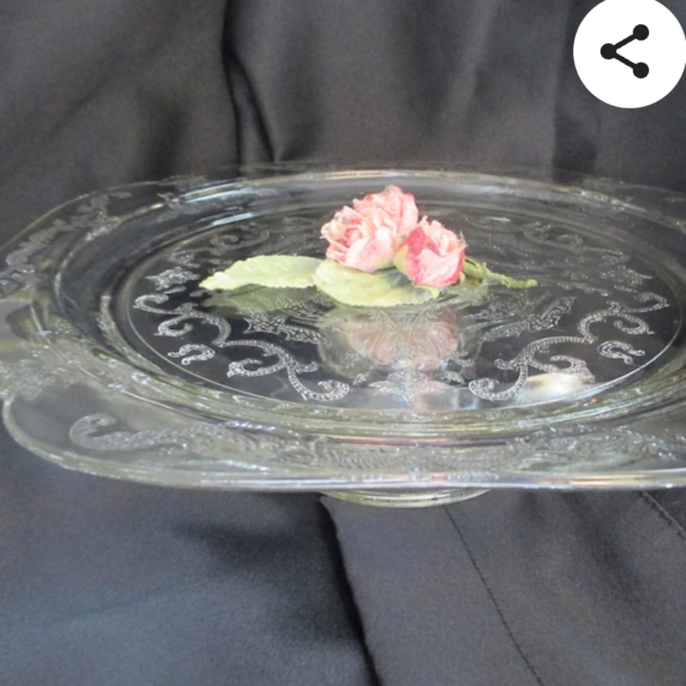 Vintage Recollection Indiana Glass Pedestal Cake Plate With Box